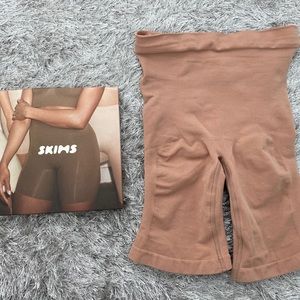Brand New Skims Sculpting Short